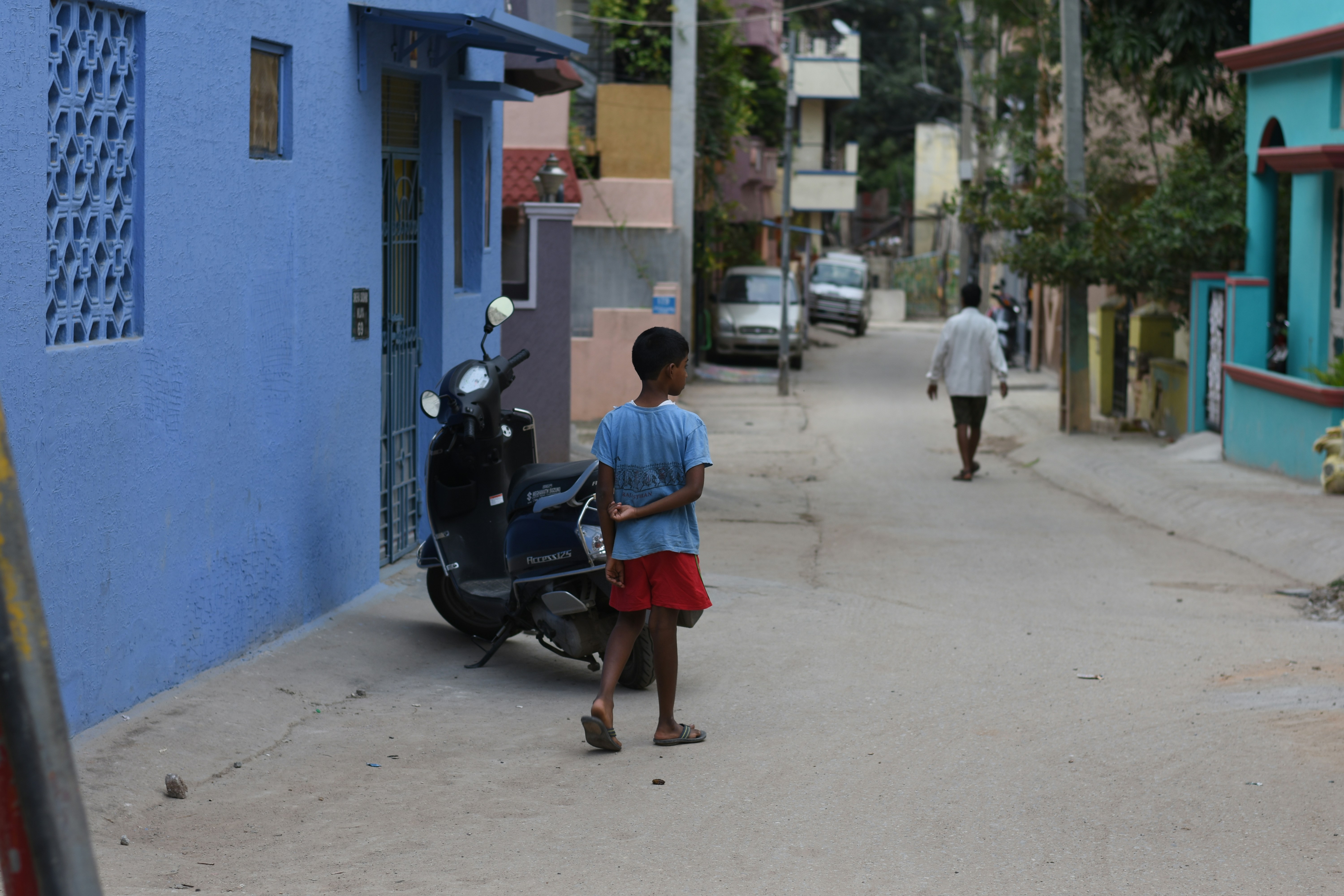 热播缩略图：霓虹舞步欧美MV